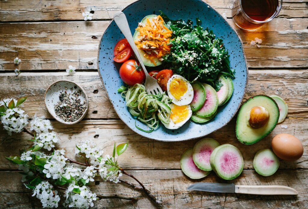 Everyday Foods That Quiet Joint Pain — No Prescription Needed”